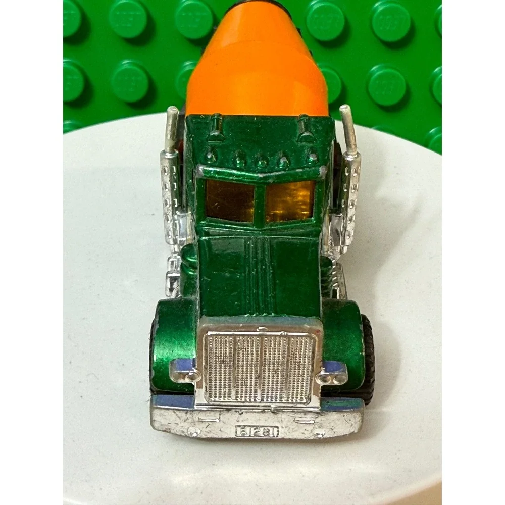 Vintage Matchbox Peterbilt Cement Truck Green Big Pete Diecast 1981 Macau